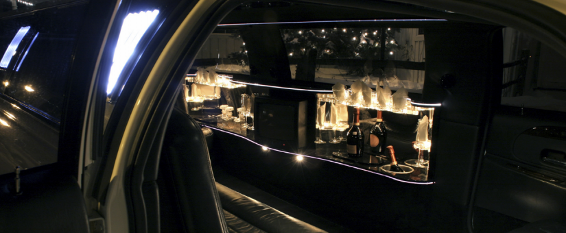 Surprise Your Date With a Valentine’s Day Limousine